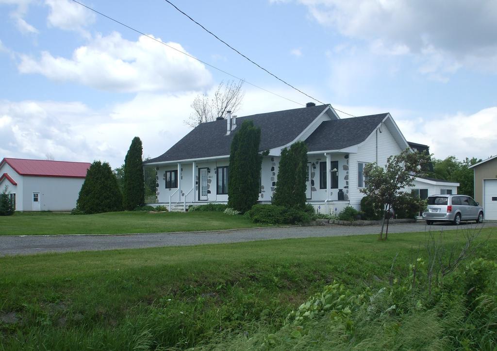 Cote St-Hermas Gite Au Vignoble Mirabel Eksteriør bilde